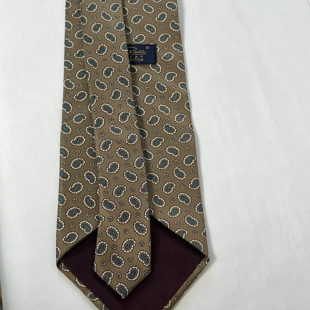 Oscar De La Renta Neckwear Couture Collection Tie Tan Blue‎ Paisley Silk Luxury